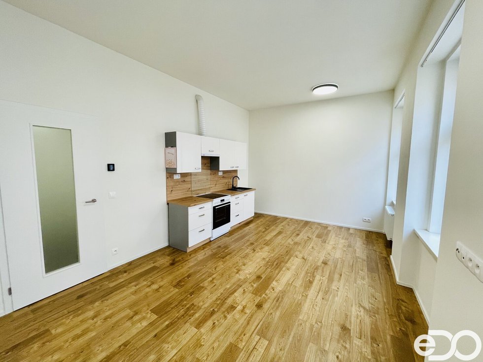 Pronájem bytu 1+kk, garsoniery 31 m², Praha