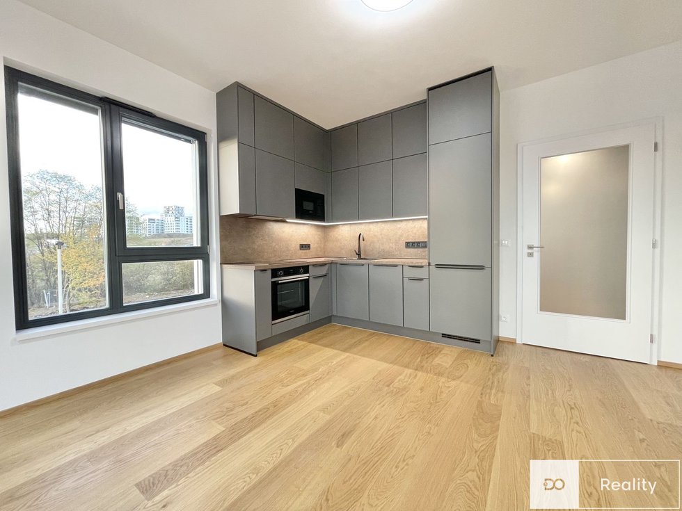 Pronájem bytu 2+kk 59 m², Praha