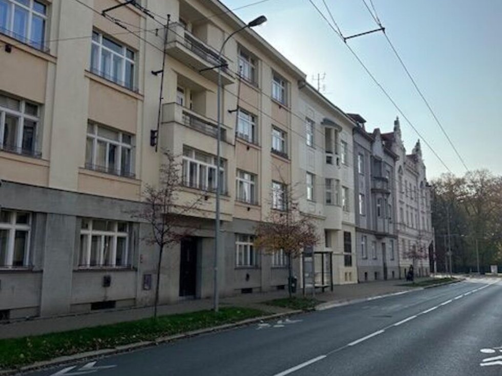 Pronájem bytu 2+kk 63 m², Hradec Králové