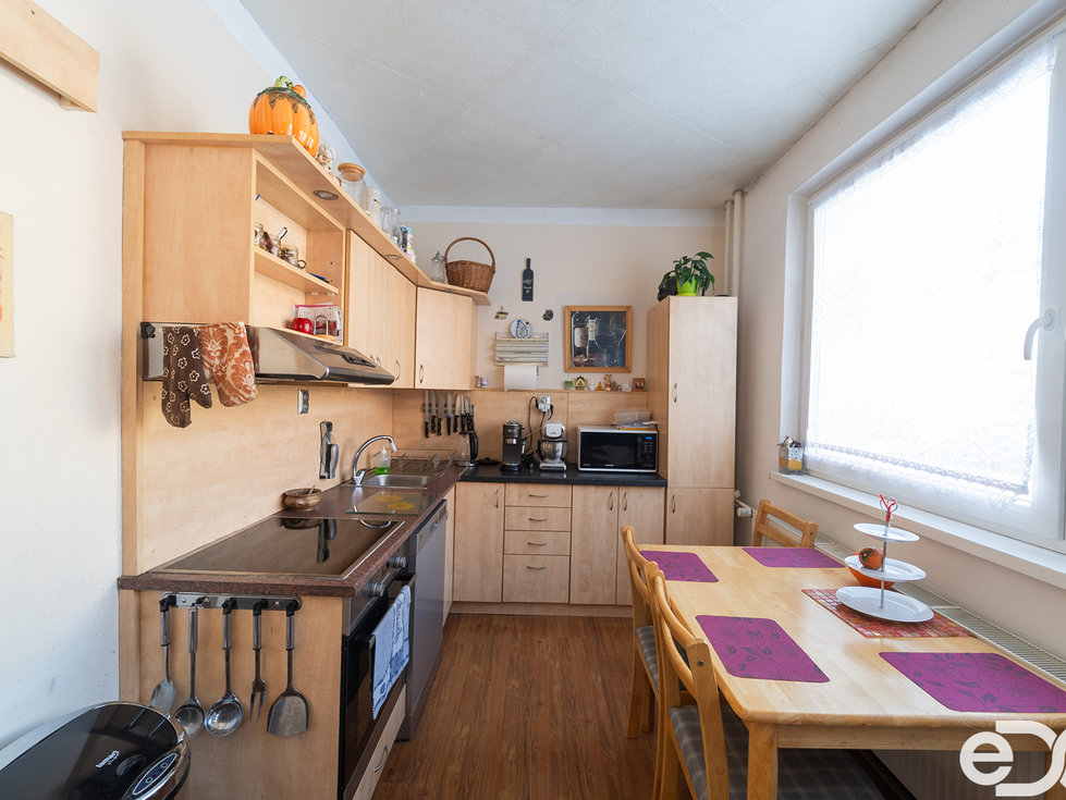 Prodej bytu 2+1 57 m², Nové Město pod Smrkem