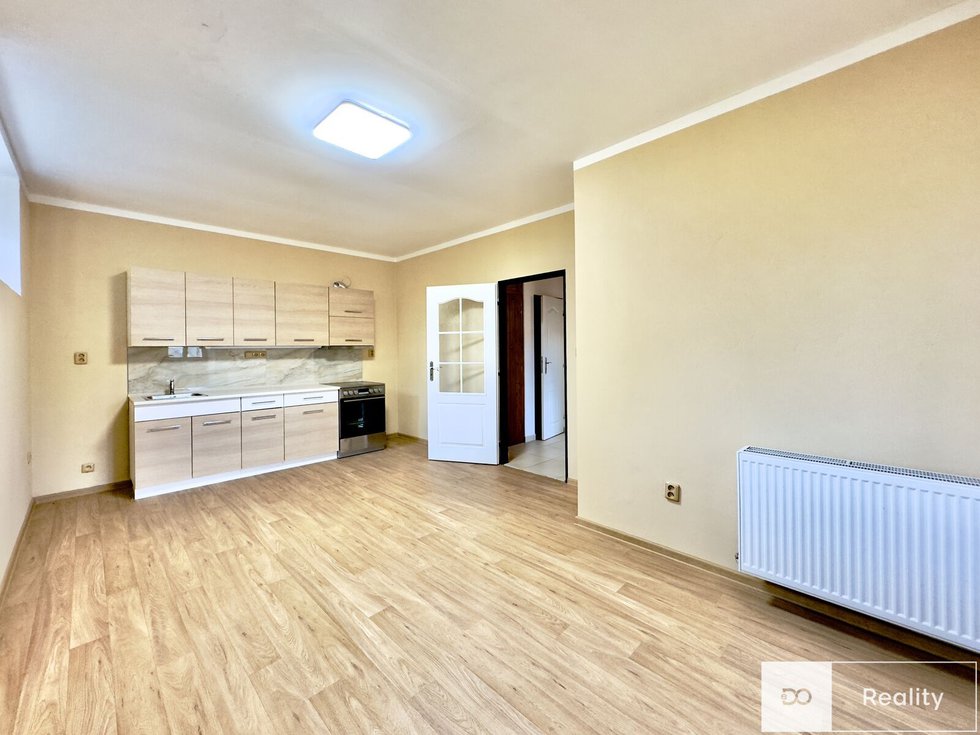 Pronájem bytu 2+kk 40 m², Benešov u Semil