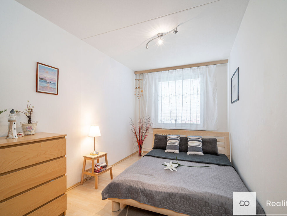 Prodej bytu 4+1 86 m², Praha