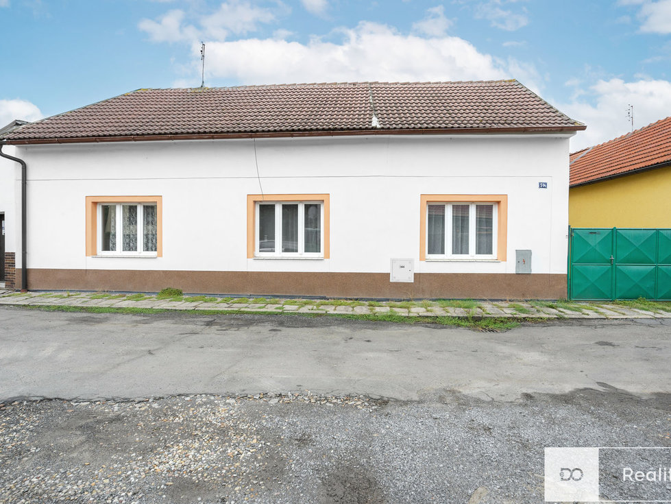 Prodej rodinného domu 211 m², Sadská