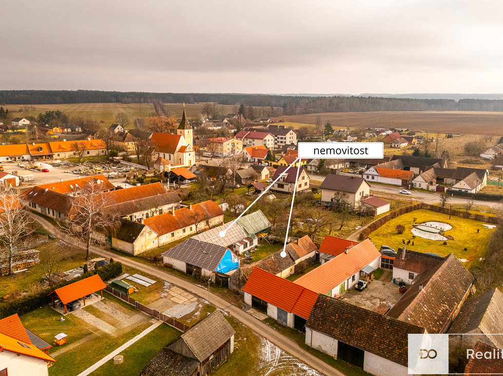 Prodej chalupy 300 m², Mladošovice