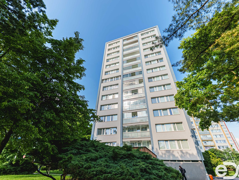 Prodej bytu 3+1 72 m², Hradec Králové