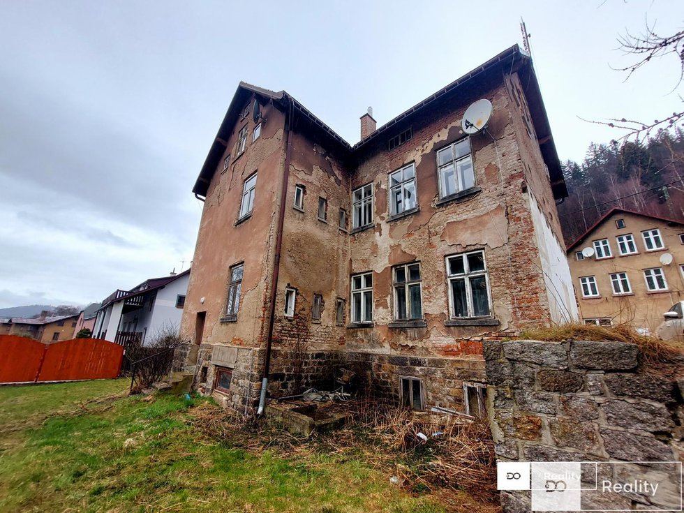 Prodej činžovního domu 257 m², Desná