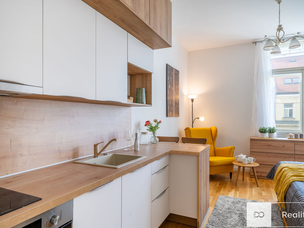 Pronájem bytu 1+kk, garsoniery 25 m², Praha