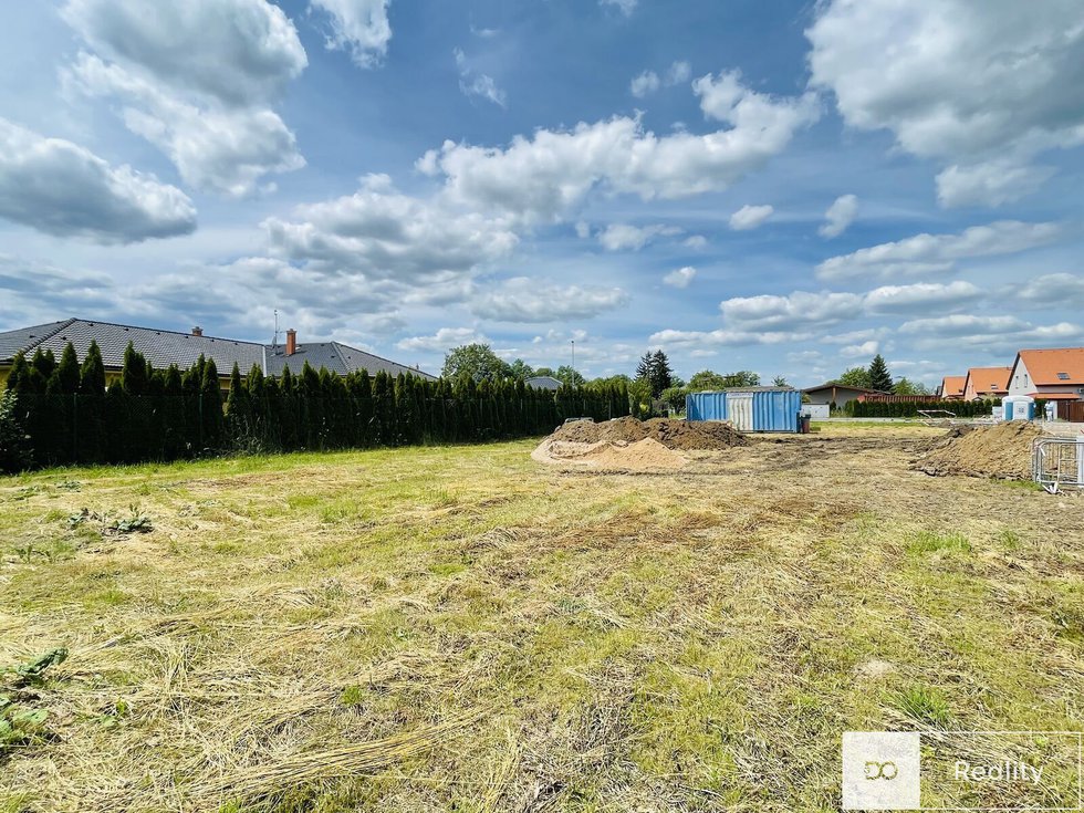 Prodej stavební parcely 974 m², Církvice