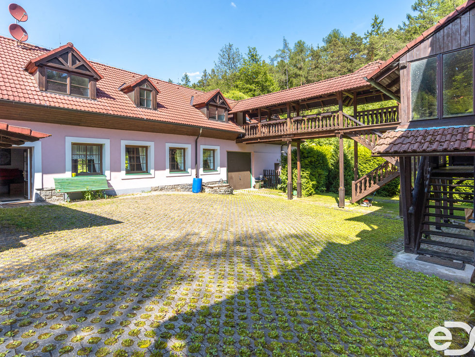 Prodej hotelu, penzionu 821 m², Myštice