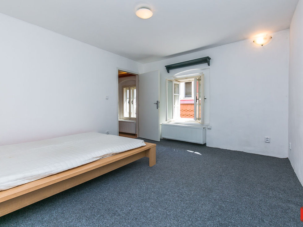 Pronájem bytu 1+kk, garsoniery 30 m², Praha