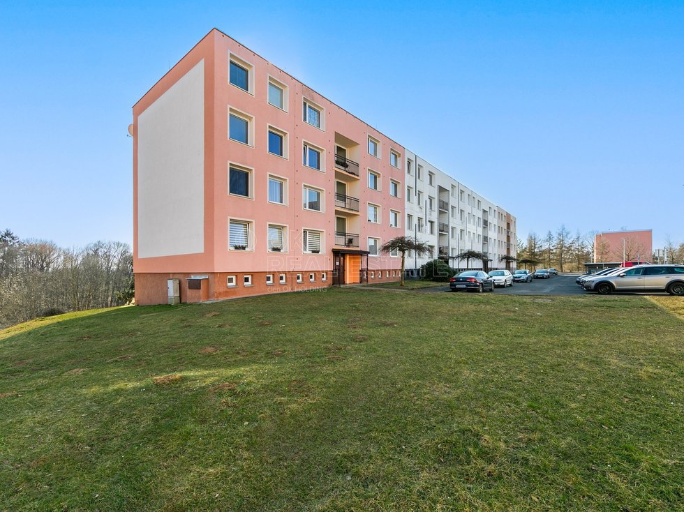 Prodej bytu 5+1 a více 72 m², Planá
