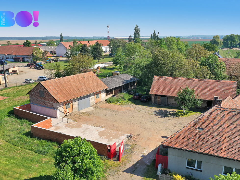 Pronájem výrobního objektu 1129 m², Jeníkovice