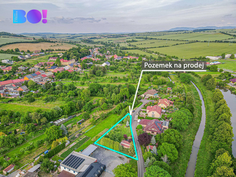 Prodej stavební parcely 1016 m², Horní Moštěnice