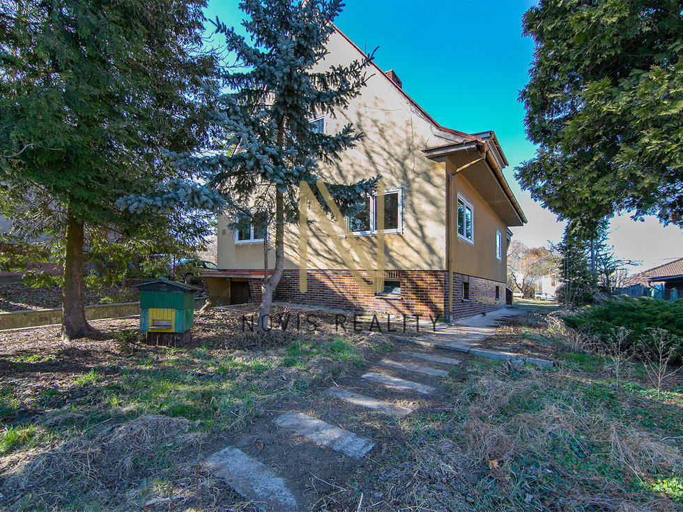 Prodej rodinného domu 200 m², Šťáhlavy