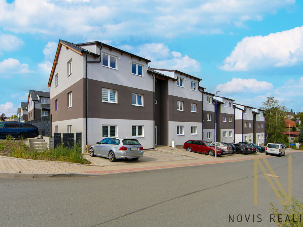 Prodej bytu 4+kk 89 m², Vochov