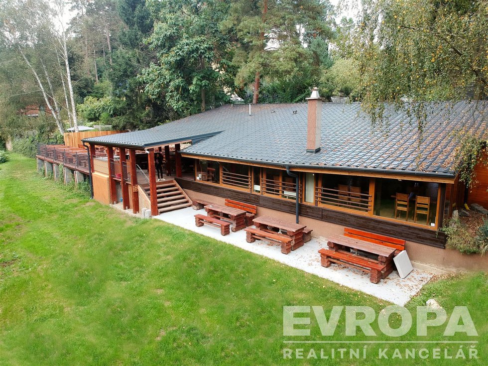 Prodej restaurace 270 m², Lety