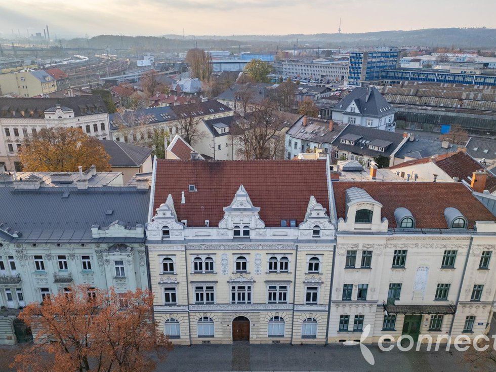 Pronájem činžovního domu 1075 m², Ostrava