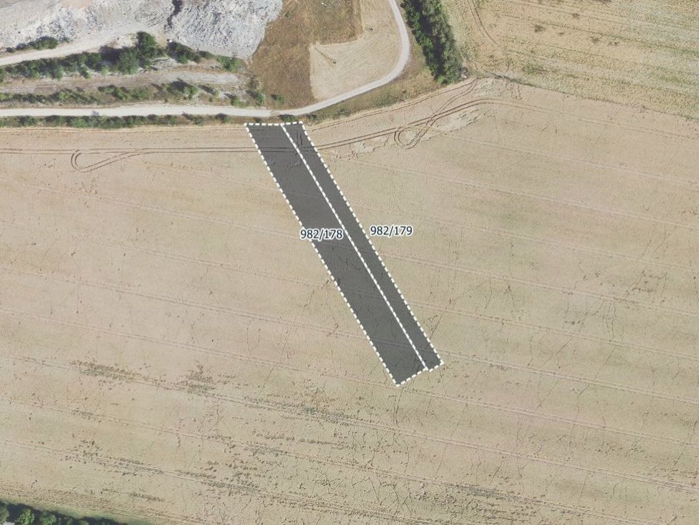 Prodej zemědělské půdy 7630 m², Rynholec