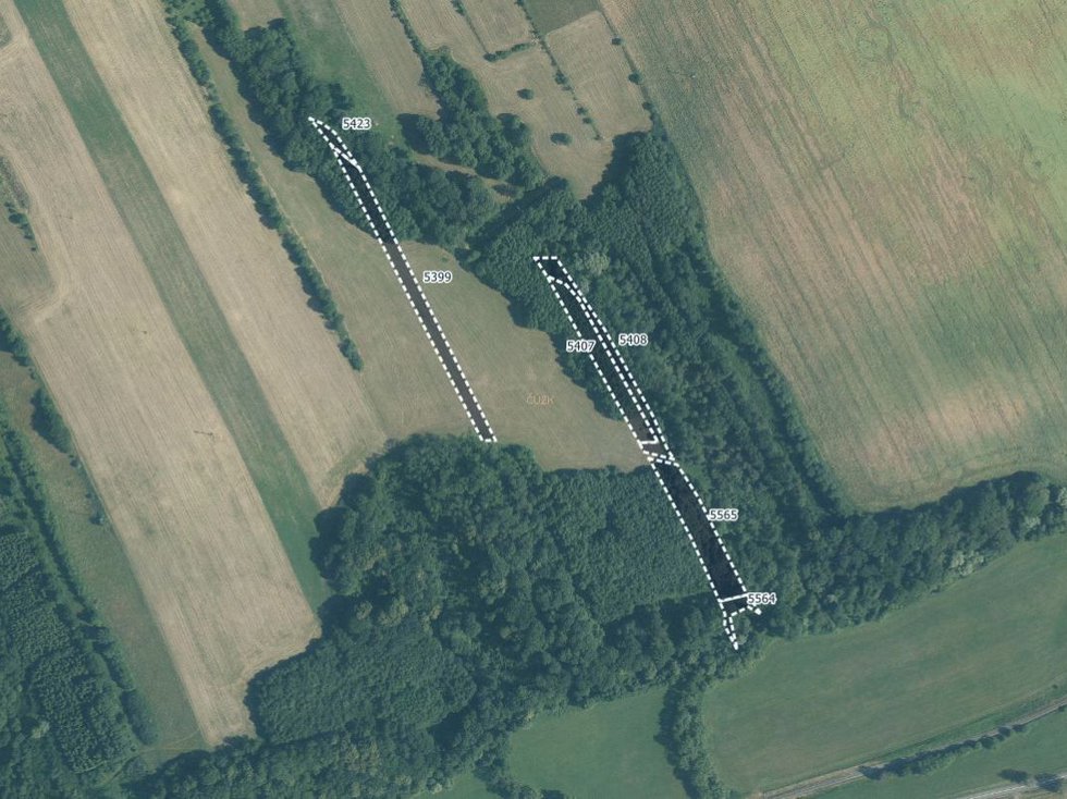 Prodej zemědělské půdy 14619 m², Police