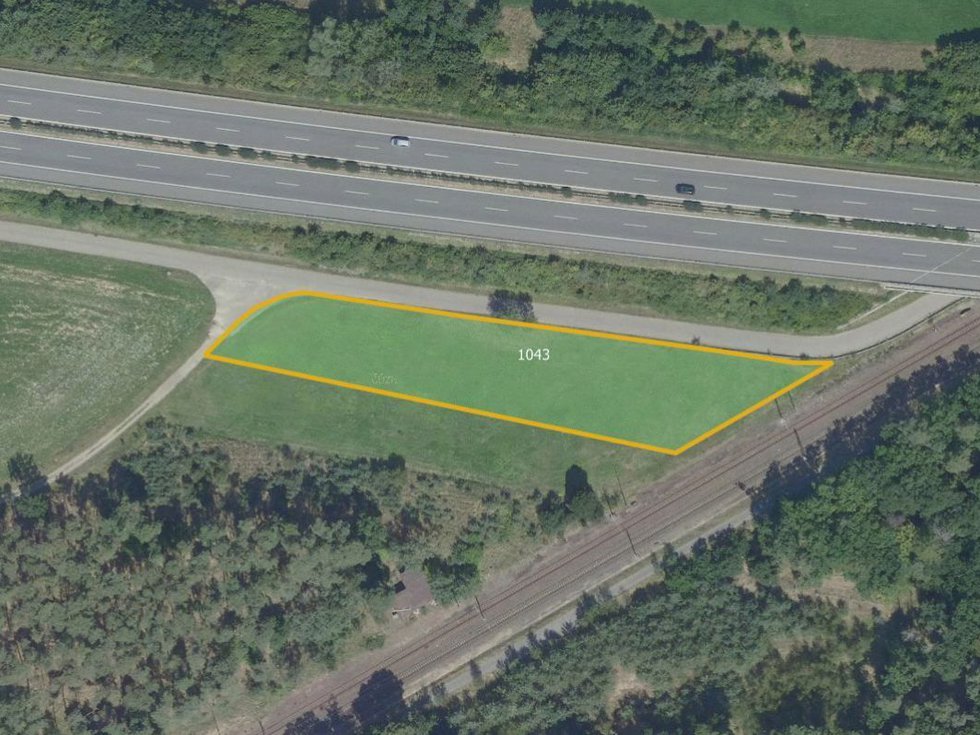 Prodej zemědělské půdy 5061 m², Opolany