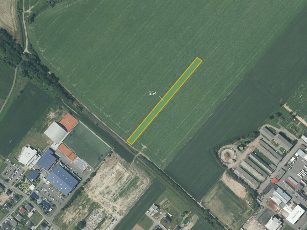 Prodej zemědělské půdy 3952 m², Kravaře