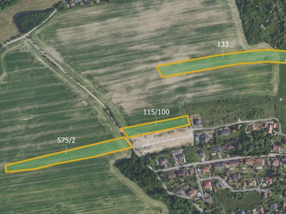 Prodej zemědělské půdy 3298 m², Libeř