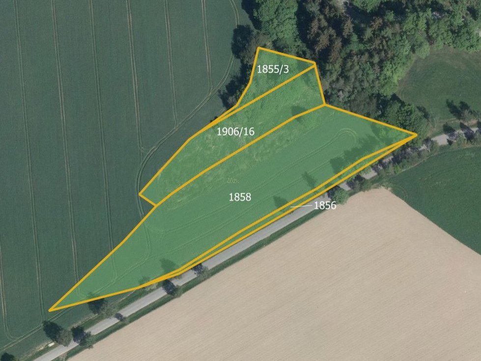 Prodej zemědělské půdy 9973 m², Křešín