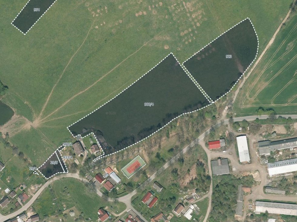 Prodej zemědělské půdy 27546 m², Mlýny