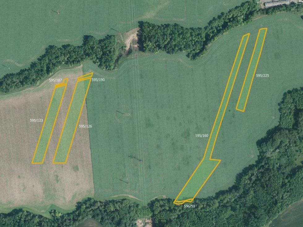 Prodej zemědělské půdy 2164 m², Ivančice