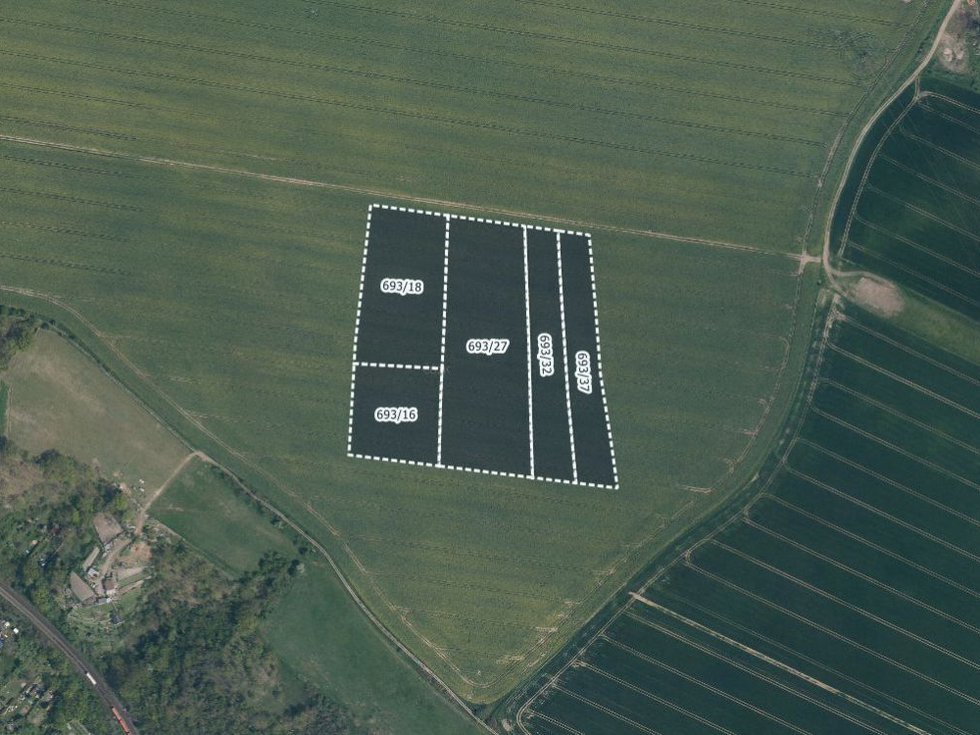 Prodej zemědělské půdy 24456 m², Štětí