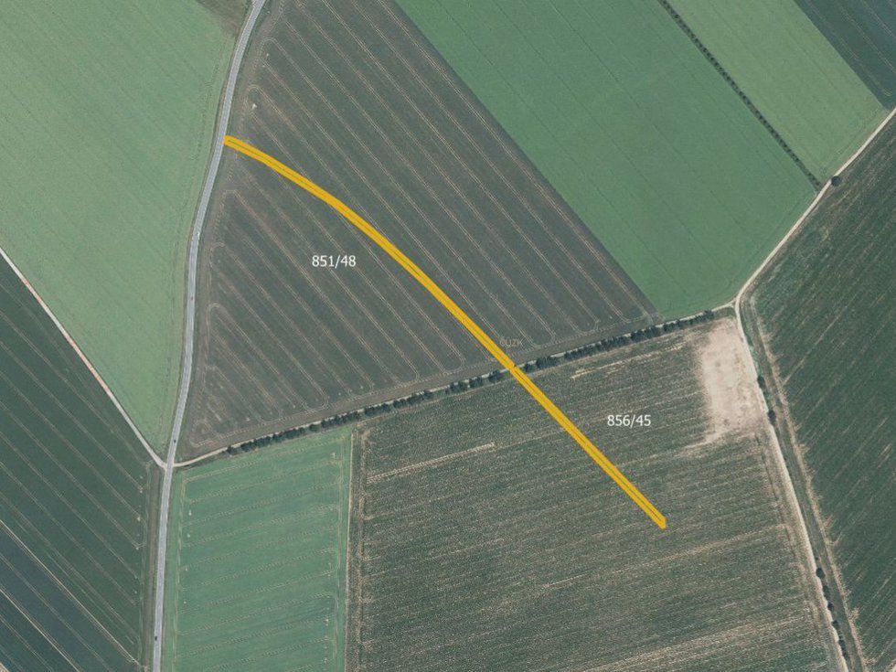 Prodej zemědělské půdy 5824 m², Vnorovy