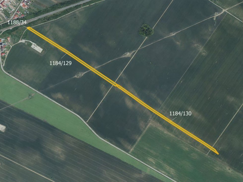 Prodej zemědělské půdy 6176 m², Týnec