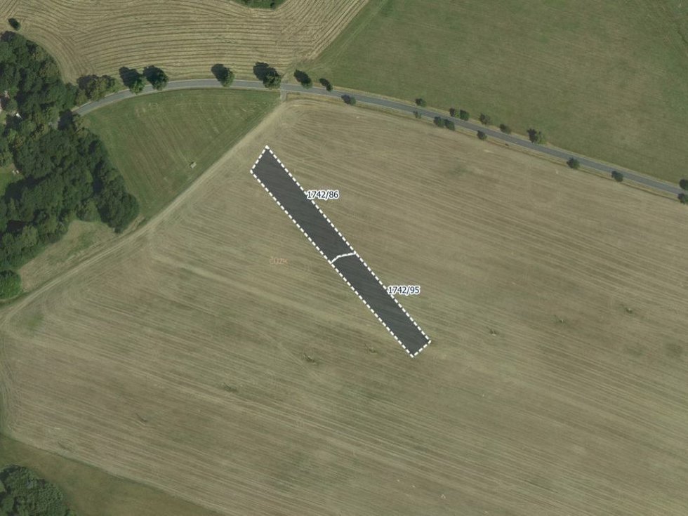 Prodej zemědělské půdy 9522 m², Benešov