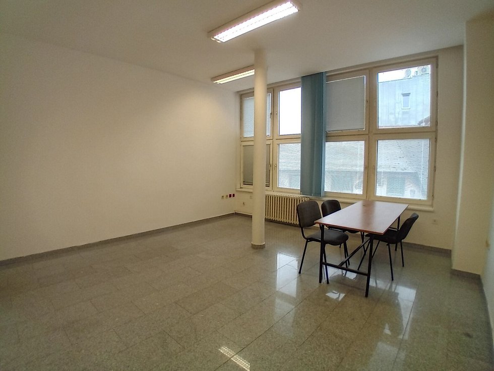 Pronájem kanceláře 24 m², Zábřeh