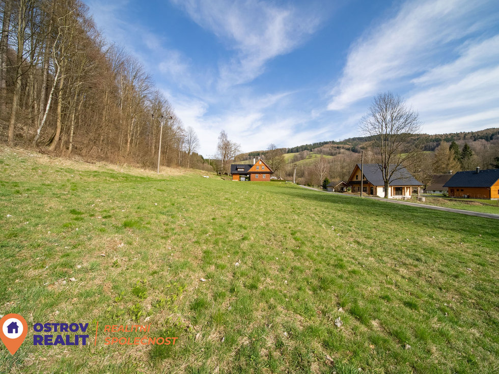 Prodej stavební parcely 1075 m², Sobotín