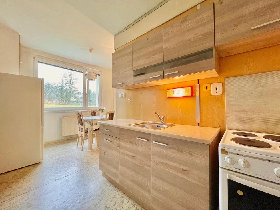 Pronájem bytu 3+1 72 m², Štíty