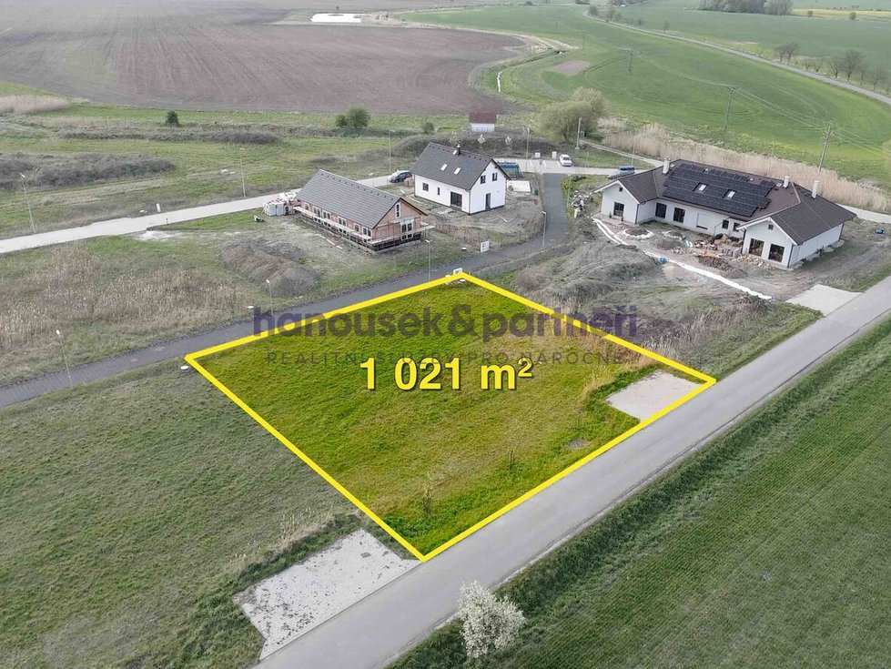 Prodej stavební parcely 1021 m², Divec