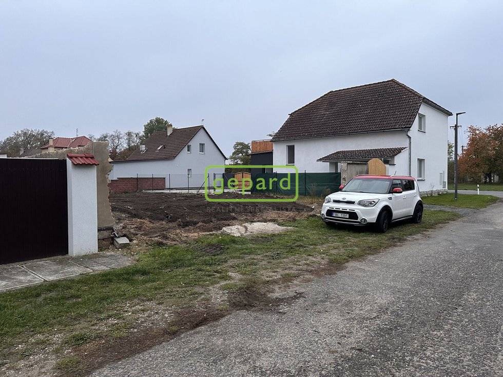 Prodej stavební parcely 393 m², Libice nad Cidlinou