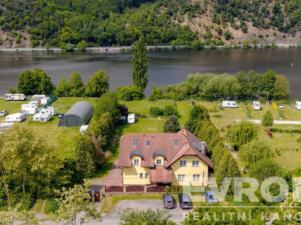 Prodej hotelu, penzionu 400 m², Vrané nad Vltavou