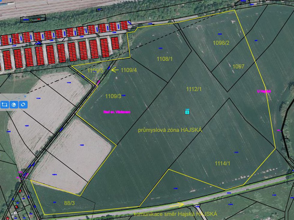 Prodej komerčního pozemku 95226 m², Strakonice