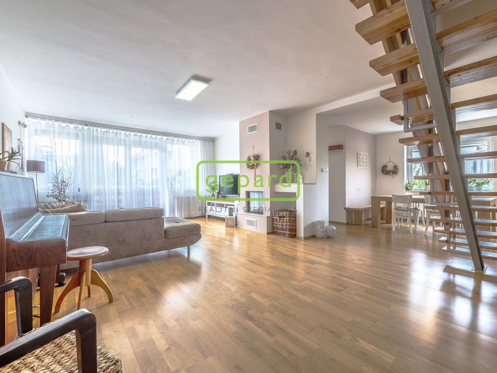 Prodej rodinného domu 446 m², Praha