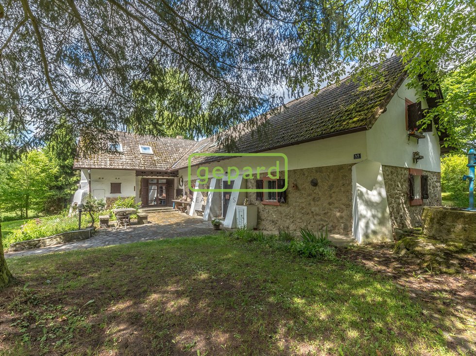 Prodej chalupy 382 m², Březí