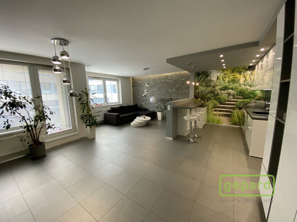 Pronájem bytu 1+kk, garsoniery 63 m², Olomouc