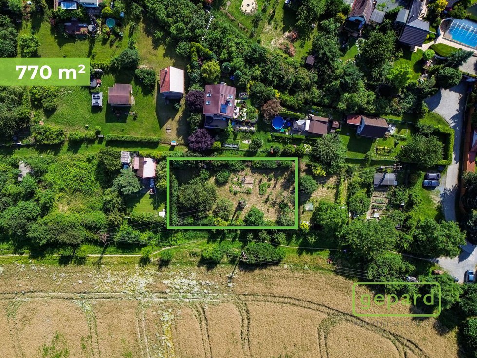 Prodej zahrady 770 m², Samotišky