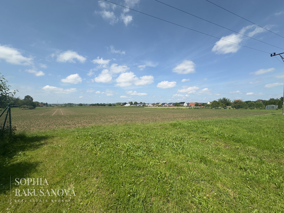 Prodej stavební parcely 4991 m², Grygov