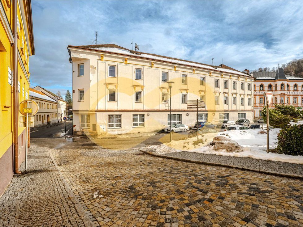 18-hotel.jpg