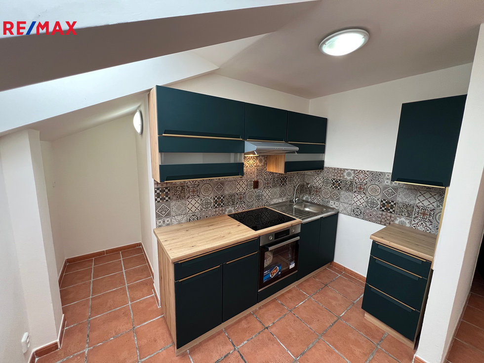 Pronájem bytu 2+kk 58 m², Černošice