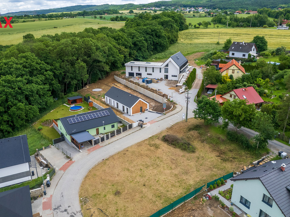 Prodej stavební parcely 968 m², Svinaře