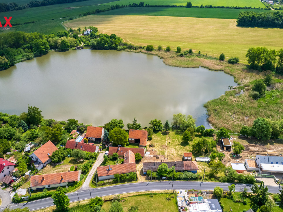 Prodej stavební parcely 2517 m², Liteň