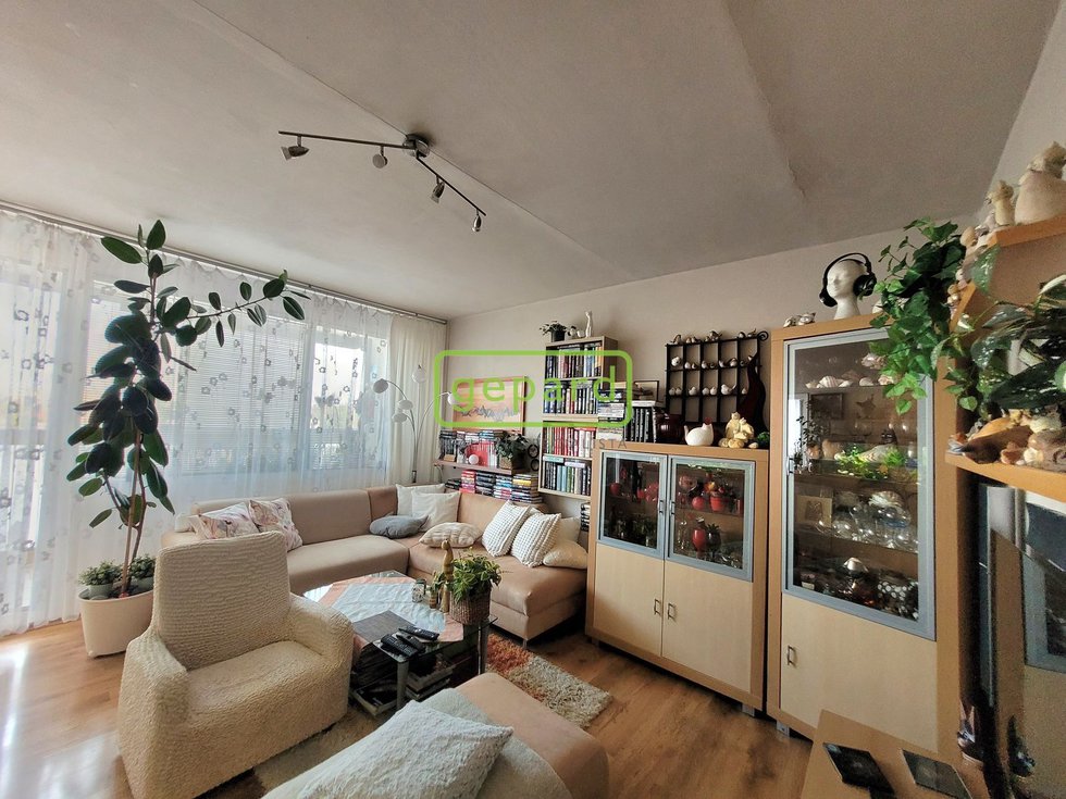 Prodej bytu 3+1 80 m², Praha
